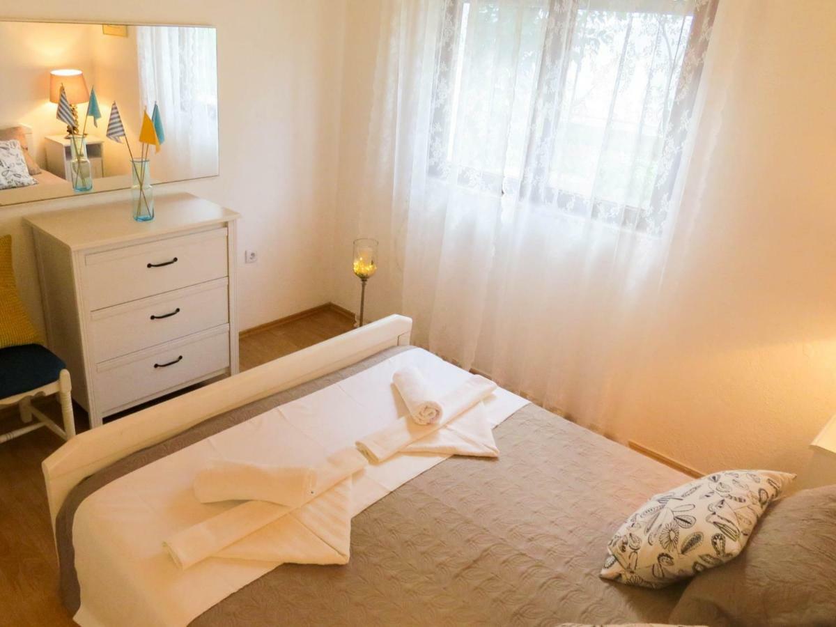 Apartments Barba Trogir Exterior photo
